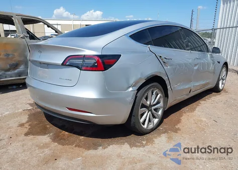 2018 Tesla Model 3 Long Range/Performance из США, поврежденный, VIN 5YJ3E1EB7JF100579